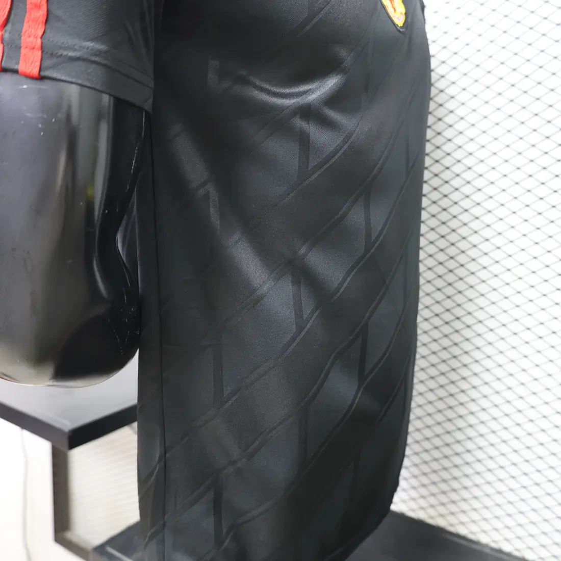 Foto 6 de 26-27 Manchester United Negro Casual Retro Tallas S-3XL