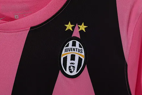 Foto 7 de Temporada 2011/12 Juventus visitante rosa 5A