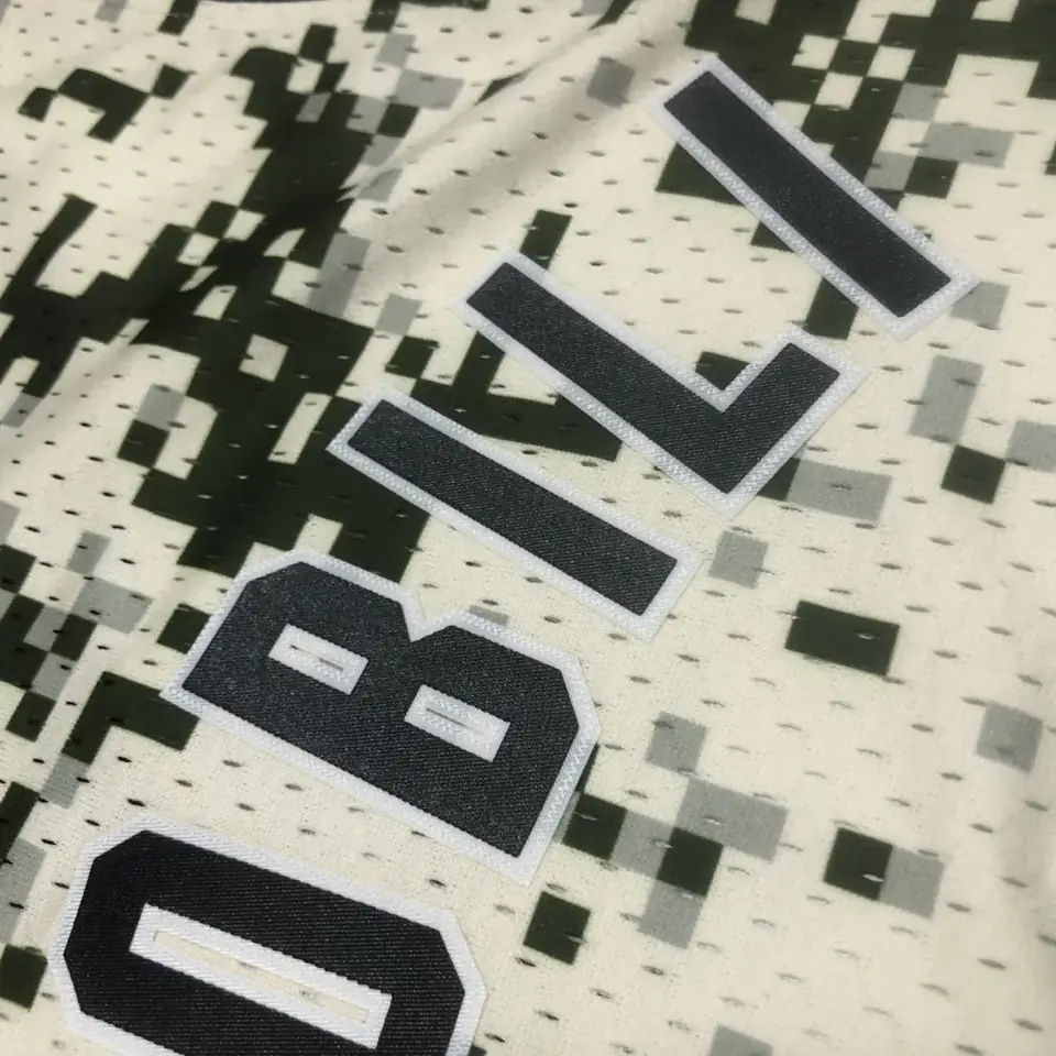 Foto 2 de Camiseta retro MN termoimpresa: SW San Antonio Spurs temporada 13/14 camuflaje n.º 20 Ginóbili