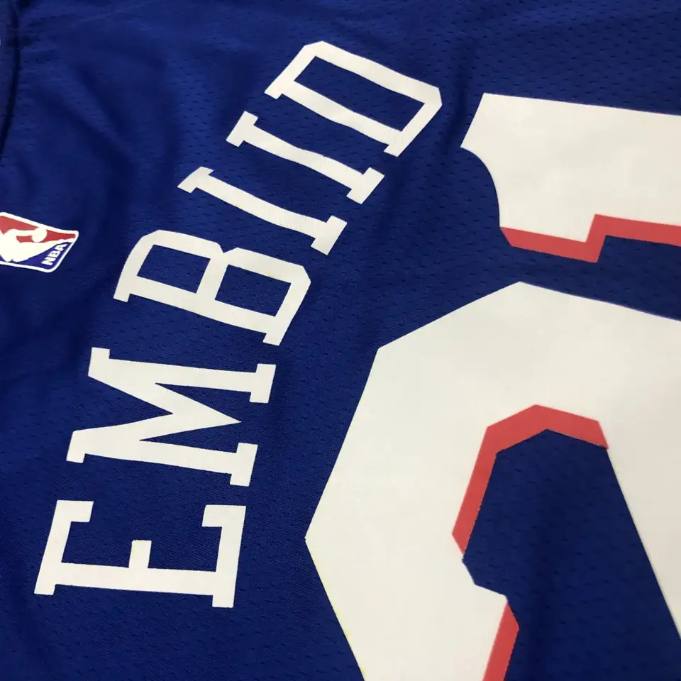 Foto 5 de 76ers cuello en V azul nº 21 "El Emperador" Embiid