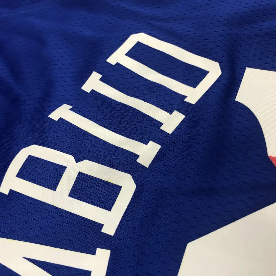Foto 6 de 76ers cuello en V azul nº 21 "El Emperador" Embiid