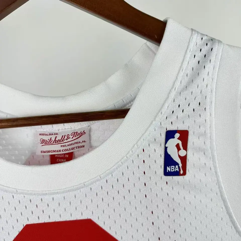 Foto 8 de MN camiseta retro de termoimpresión SW: 76ers temporada 03/04 blanco/rojo nº 3 Iverson