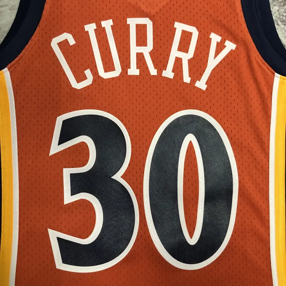 Foto 7 de Camiseta retro termosellada MN: SW de los Warriors temporada 09/10, novato, naranja, número 30 Curry · Golden State Warriors
