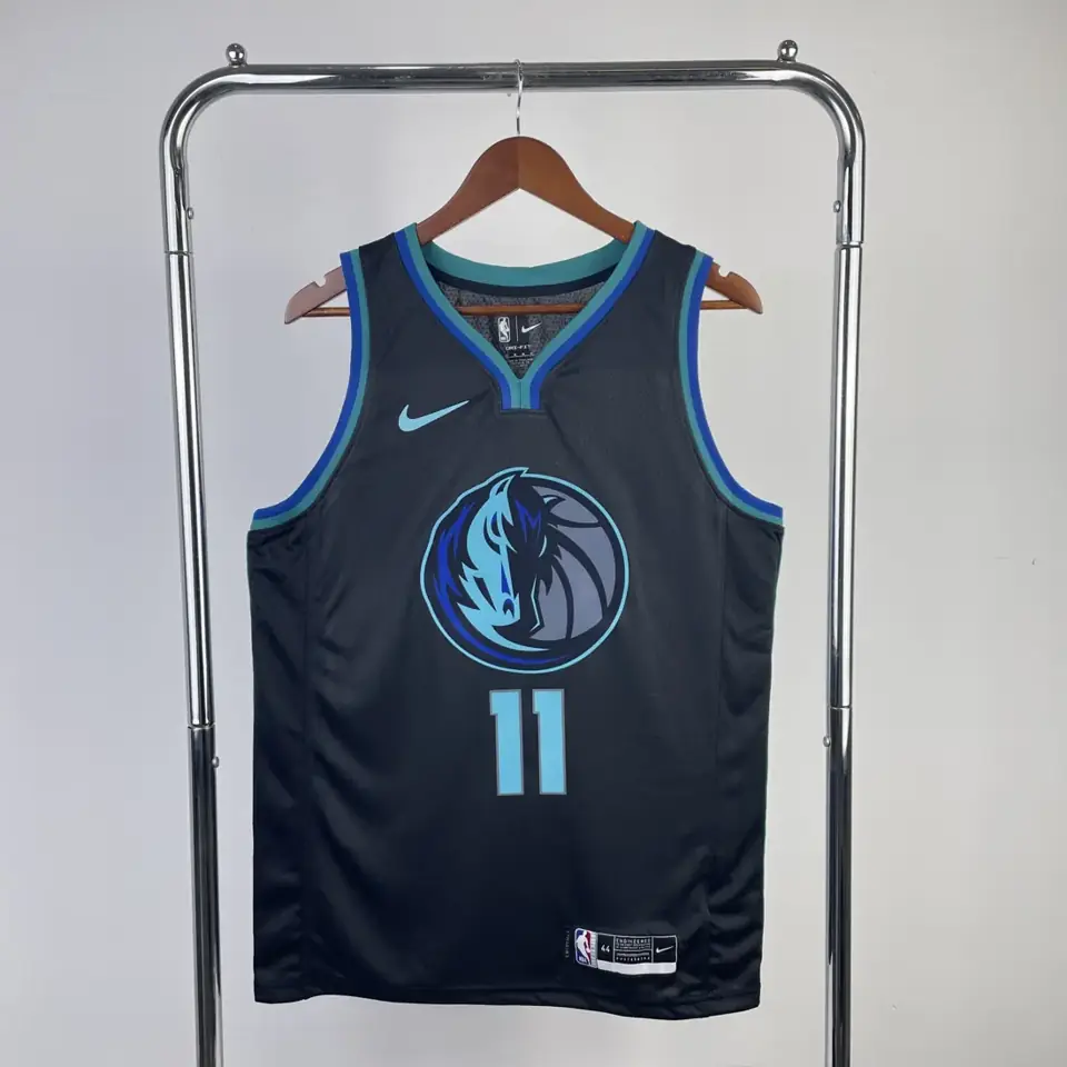 Foto 1 de Dallas Mavericks gran cabeza de toro número 11 Irving