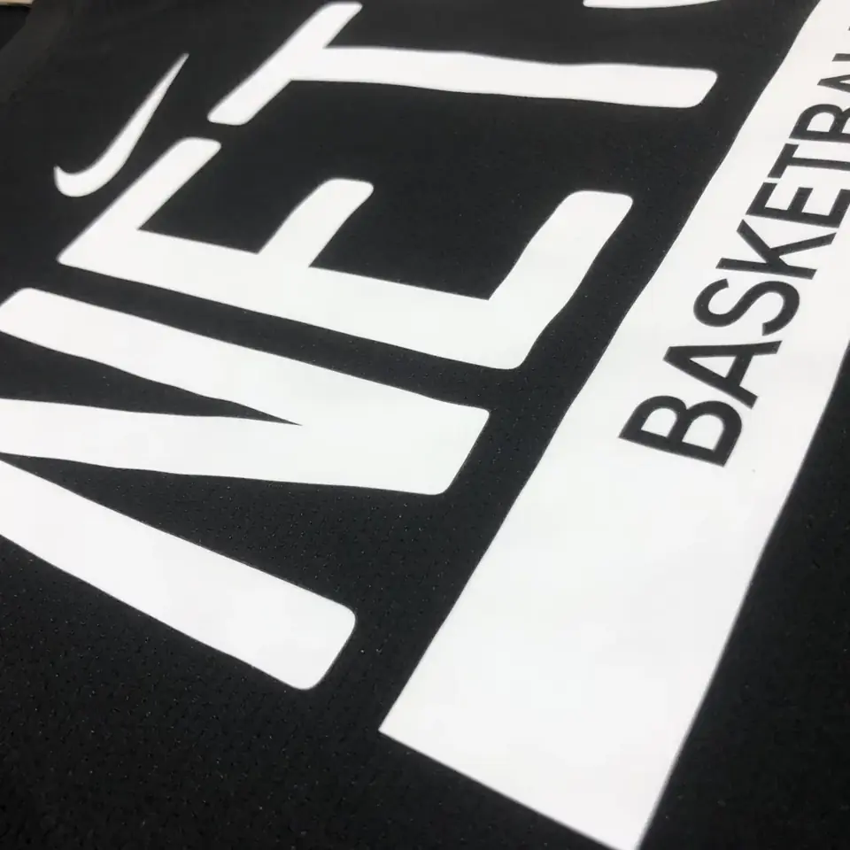 Foto 4 de Temporada 23 chaleco de entrenamiento versión jugador negro de los Nets
