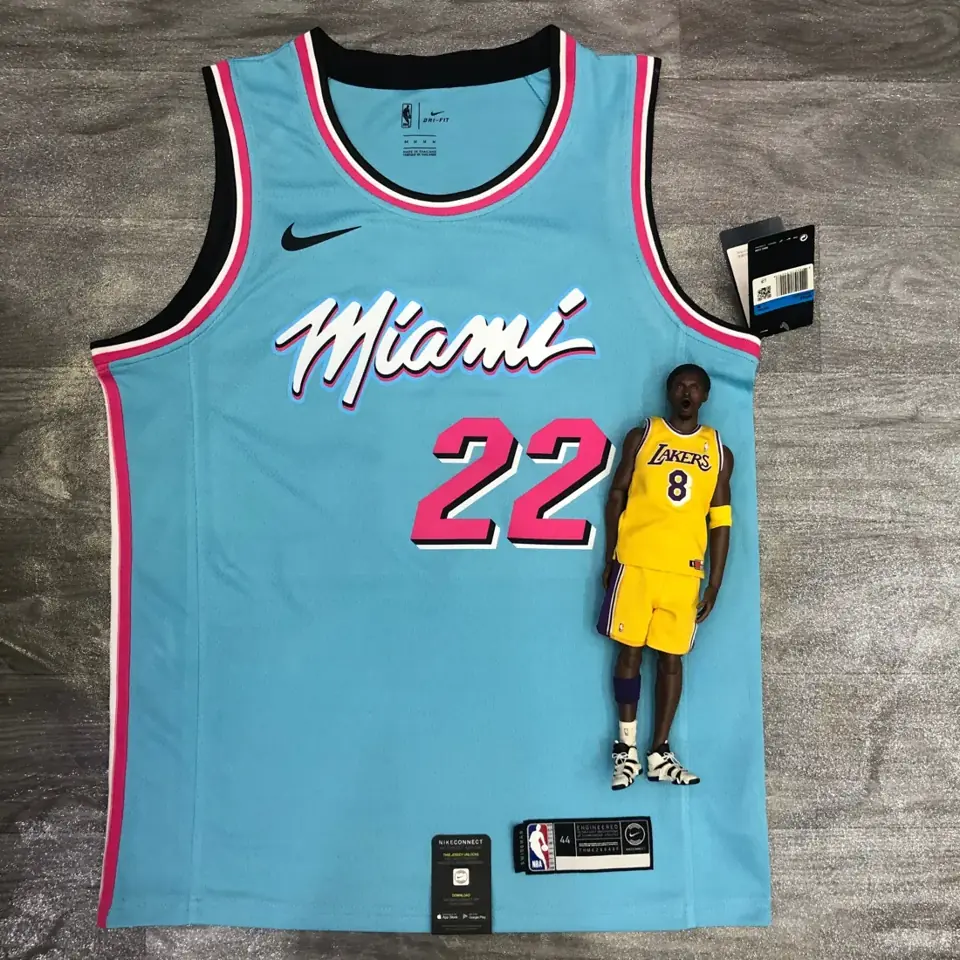 Foto 1 de Heat cuello redondo azul nº 22 Jimmy Butler