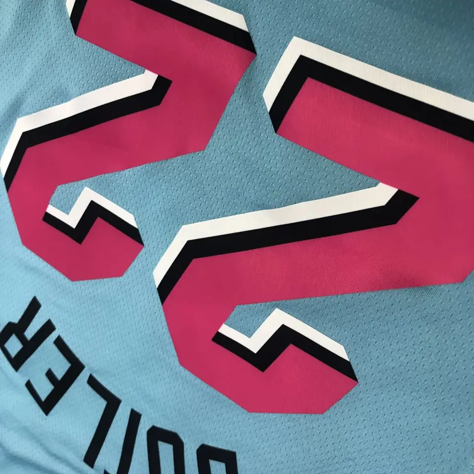 Foto 5 de Heat cuello redondo azul nº 22 Jimmy Butler