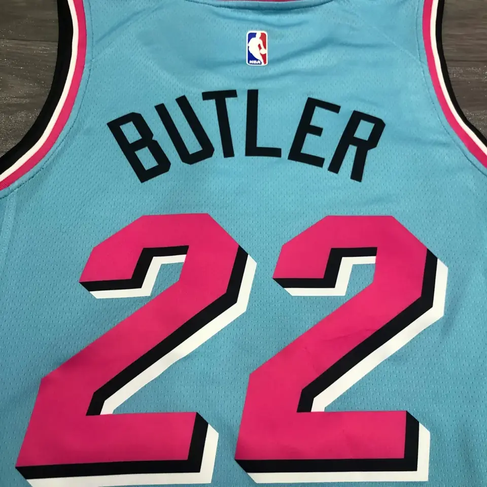 Foto 6 de Heat cuello redondo azul nº 22 Jimmy Butler
