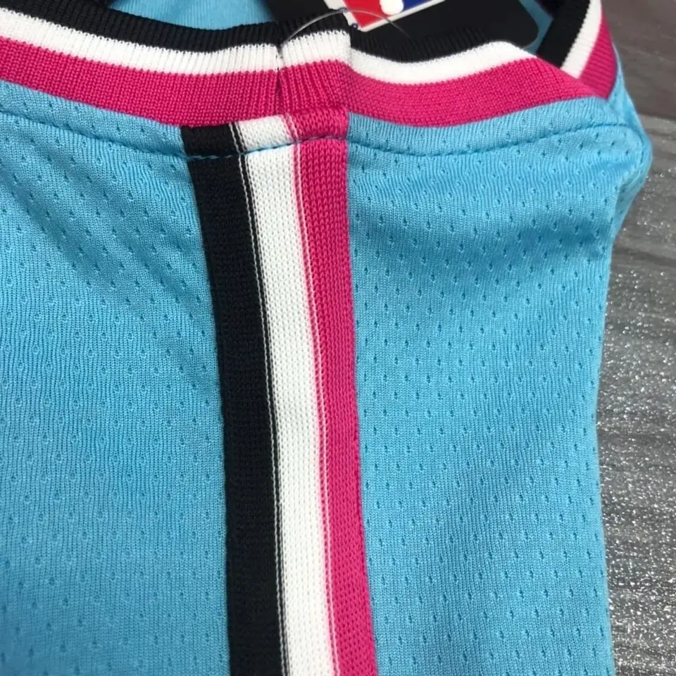 Foto 7 de Heat cuello redondo azul nº 22 Jimmy Butler