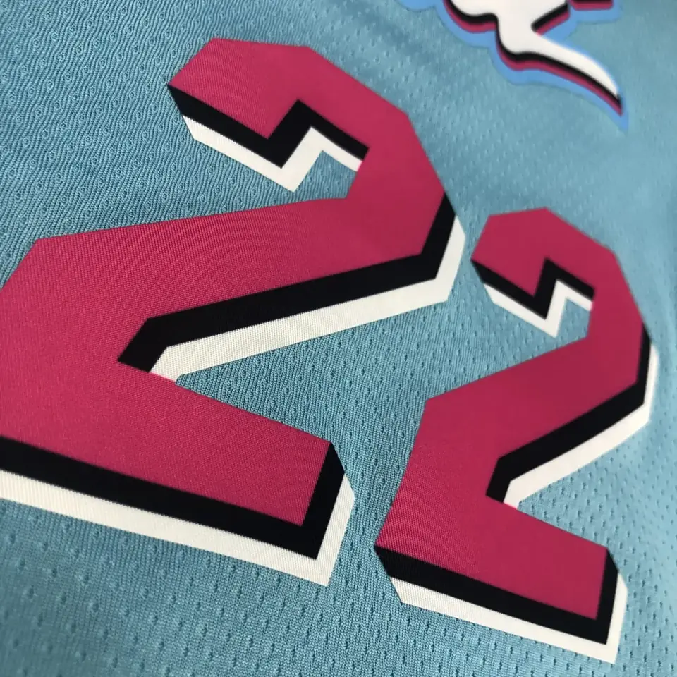 Foto 8 de Heat cuello redondo azul nº 22 Jimmy Butler