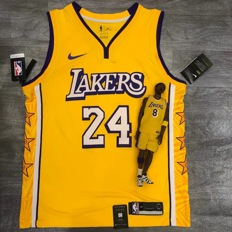 Foto 1 de Los Angeles Lakers con estrellas nº 24 Kobe