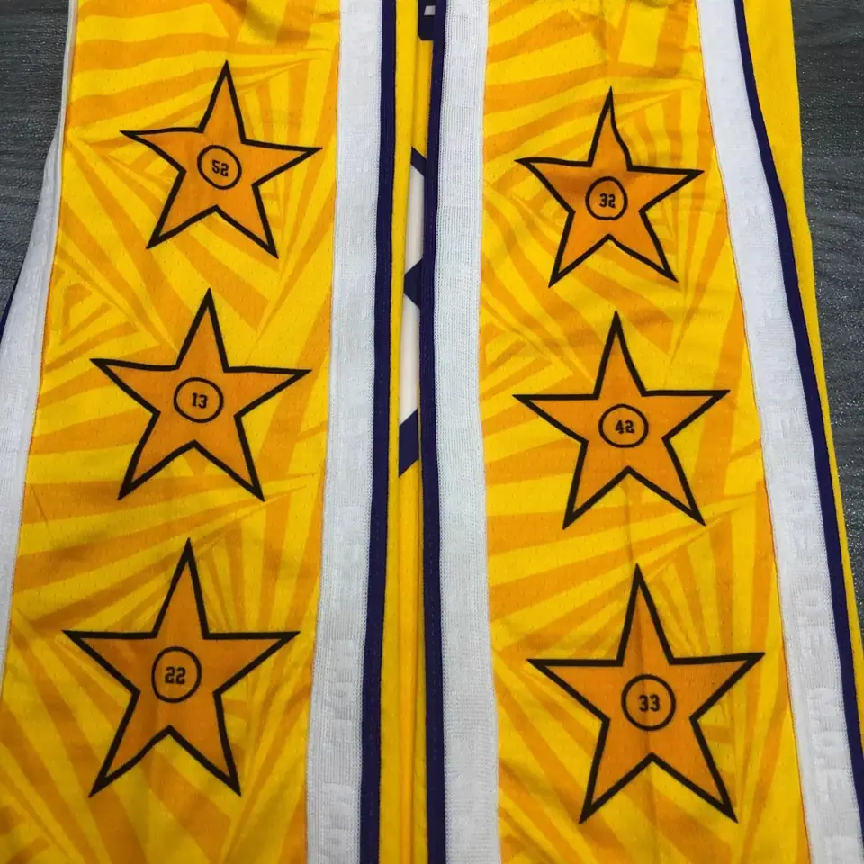 Foto 8 de Los Angeles Lakers con estrellas nº 24 Kobe