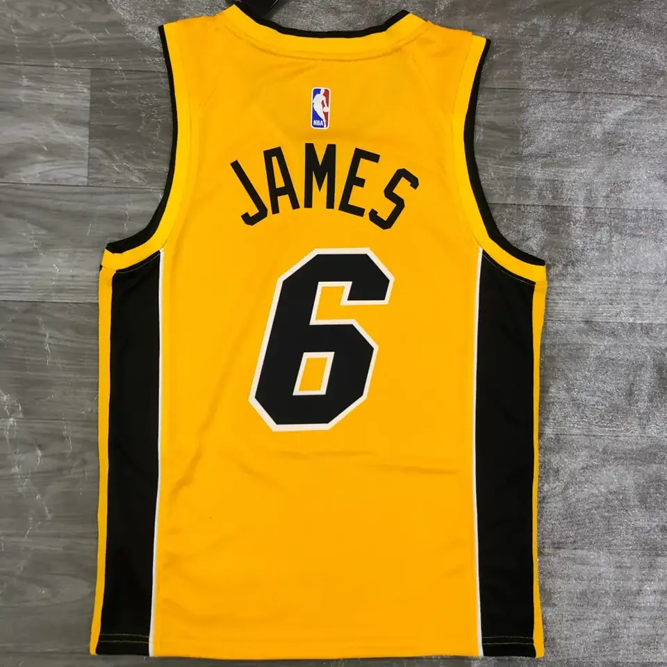 Foto 4 de Temporada 21 Heat Edición Earned nº 6 LeBron James