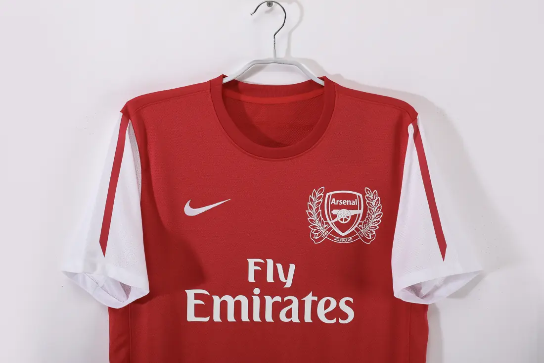 Foto 6 de Temporada 2011/12 Arsenal local retro 0B