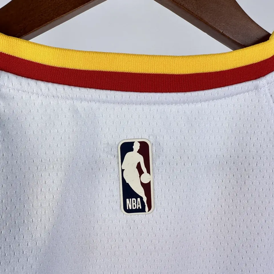 Foto 6 de Temporada 2025 Warriors retro número 10 Butler
