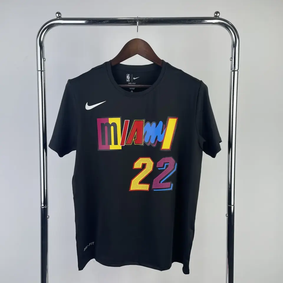 Foto 1 de Camiseta de secado rápido: temporada 22 Heat City Edition manga corta número 22 Butler