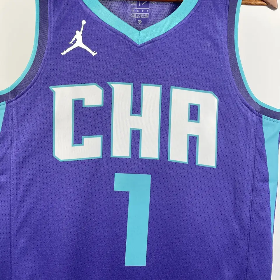 Foto 7 de Temporada 20 Hornets CHA edición Jumpman número 1 Ball