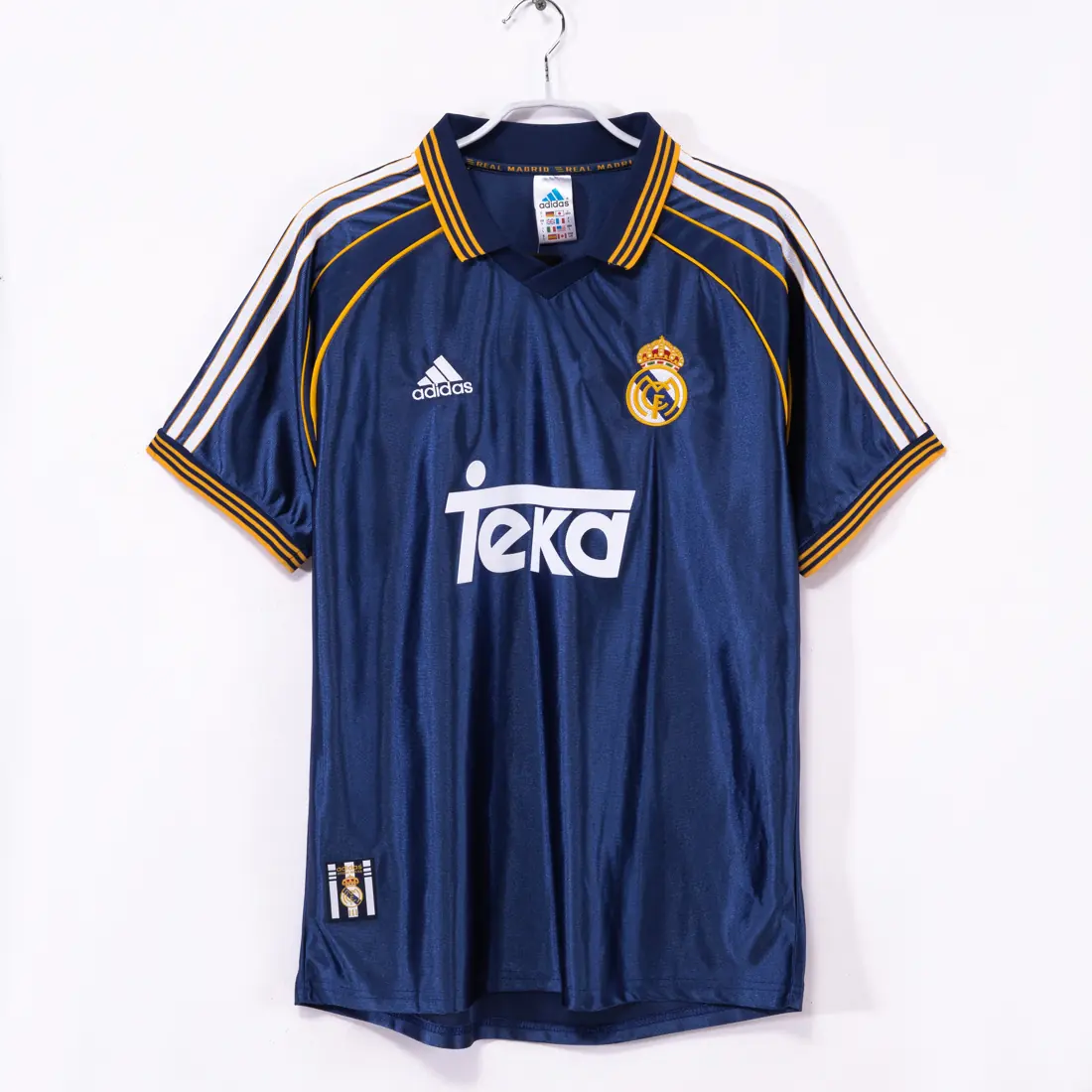 Foto 1 de Temporada 1998/00 Real Madrid tercera azul real 8A