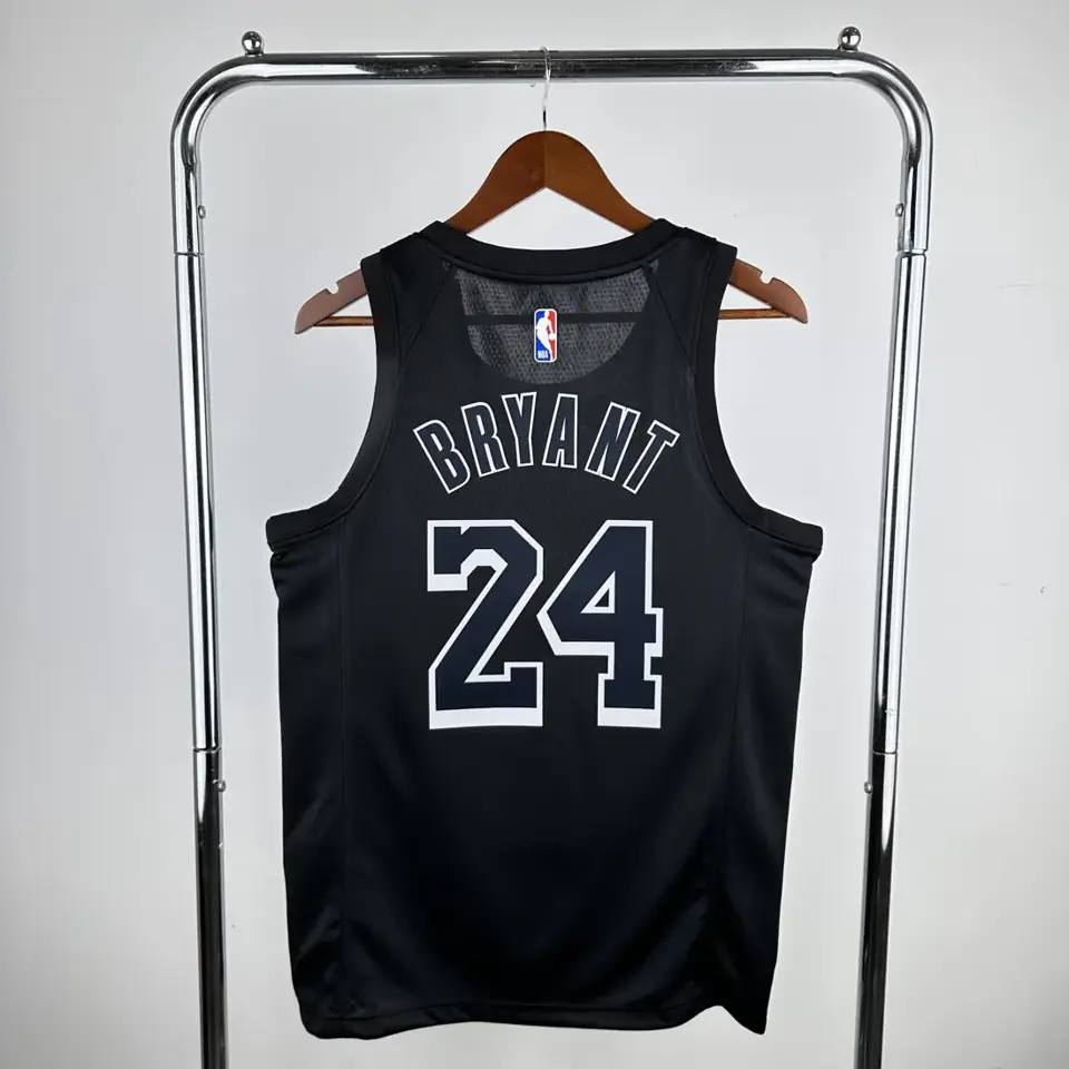 Foto 2 de Lakers negro Edición Homenaje #24 Kobe