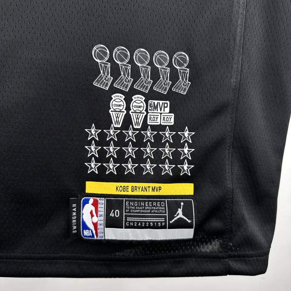 Foto 6 de Lakers negro Edición Homenaje #24 Kobe