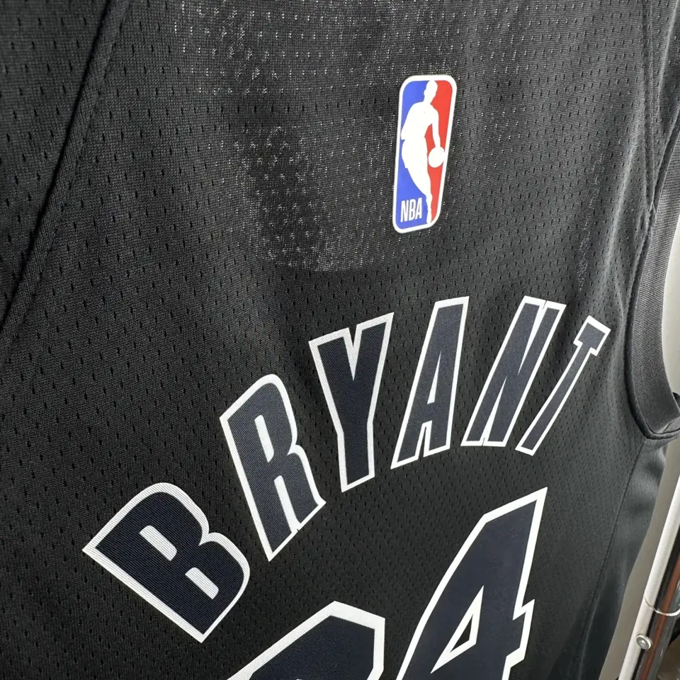 Foto 8 de Lakers negro Edición Homenaje #24 Kobe