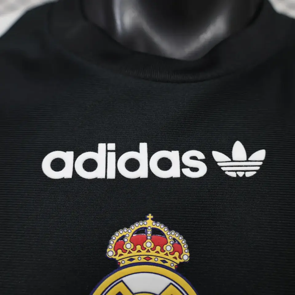 Foto 7 de 26-27 Real Madrid Casual Retro Negro S-3XL