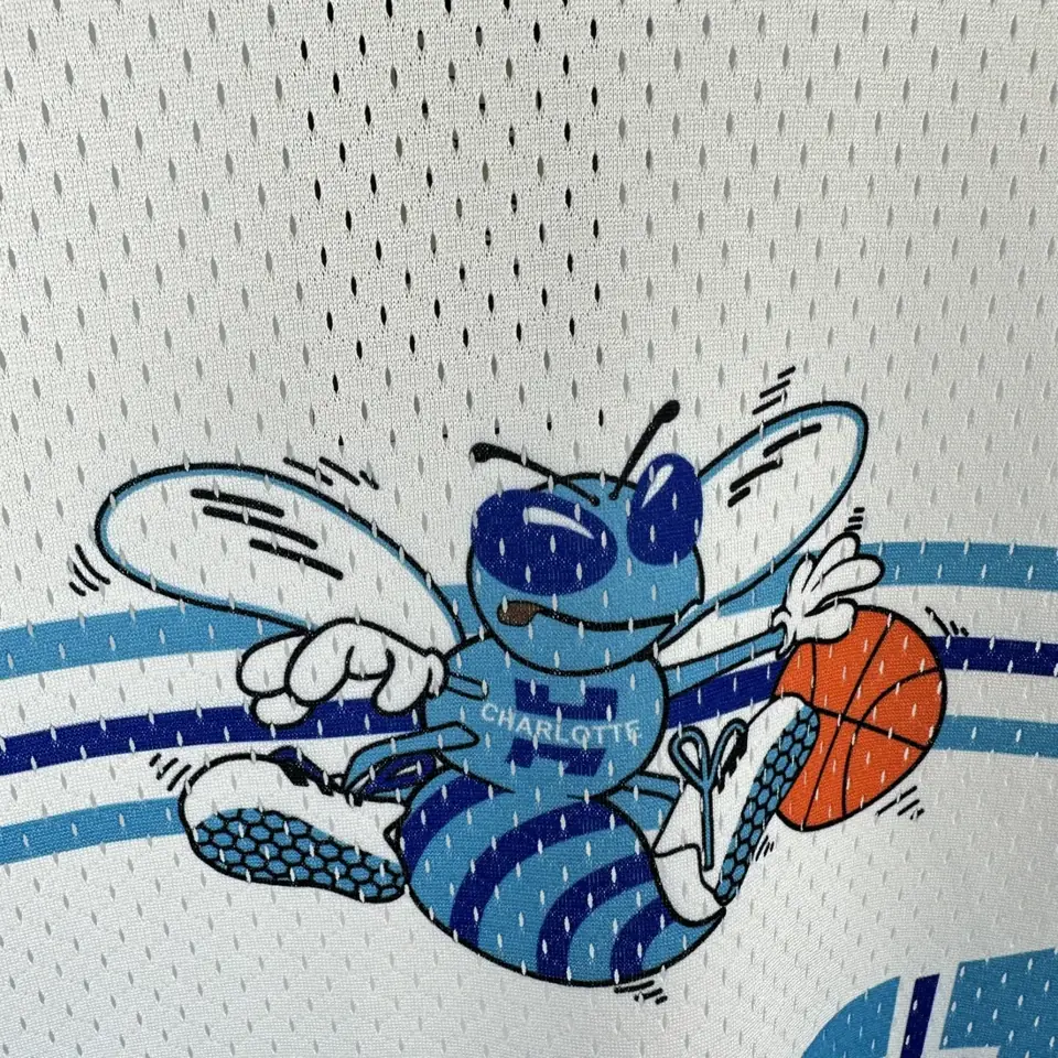 Foto 4 de Modelo 26 MN retro de manga corta Hornets