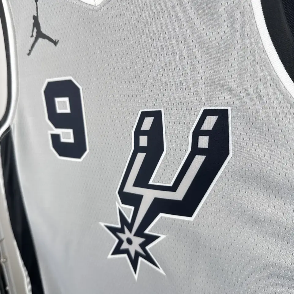 Foto 3 de Temporada 21 Spurs Gris Edición limitada Air Nº 9 Parker