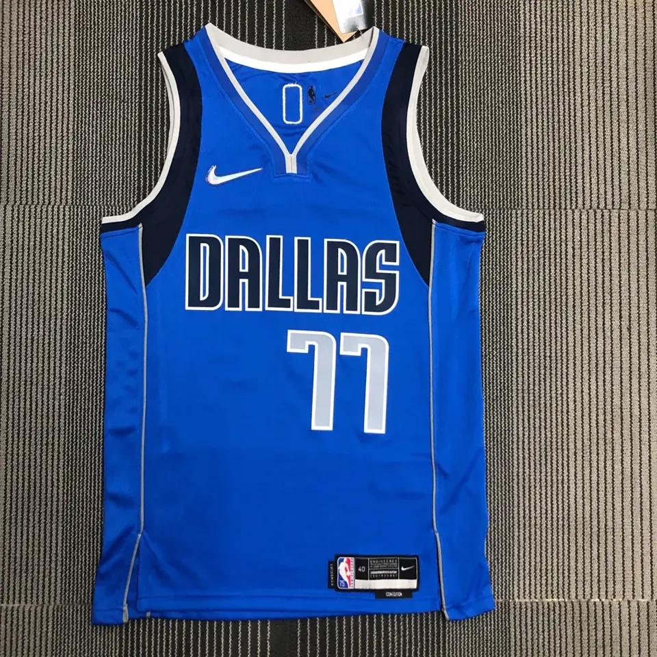 Foto 1 de 75 aniversario Mavericks azul número 77 Doncic