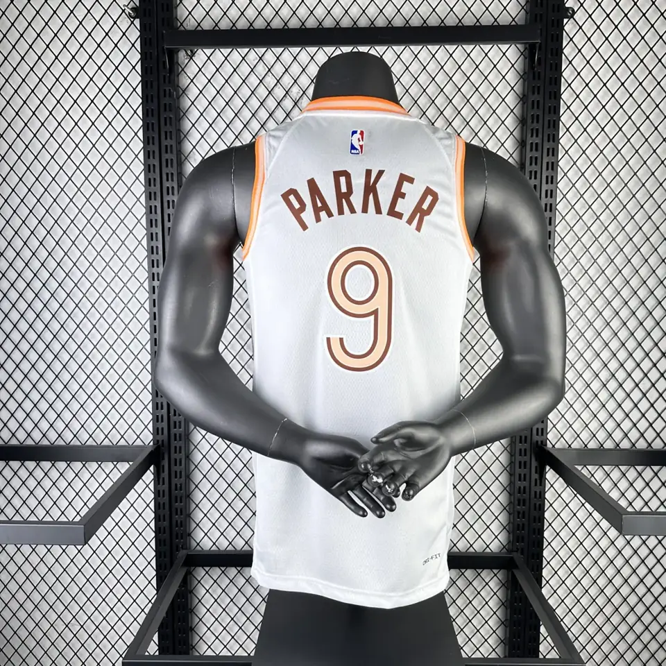 Foto 2 de Temporada 24 - Spurs - Edición Ciudad - nº 9 Parker