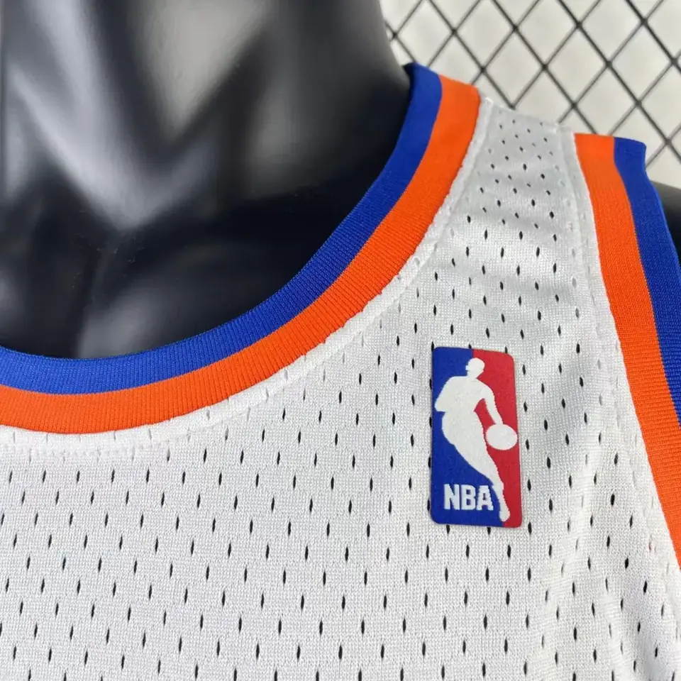 Foto 5 de Camiseta retro MN versión aficionado, termotransferida: Knicks temporada 1991/92 blanco nº 33 Patrick Ewing
