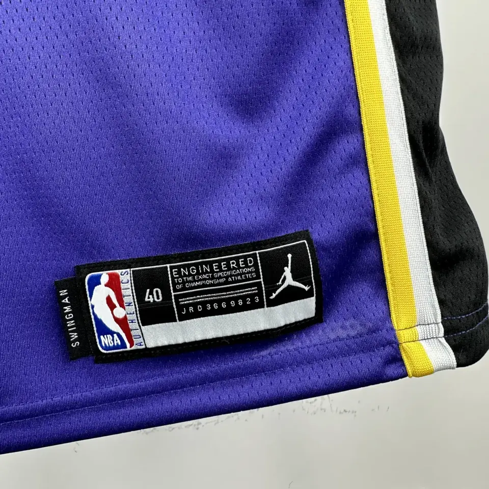 Foto 5 de Lakers Jumpman n.º 77 Doncic