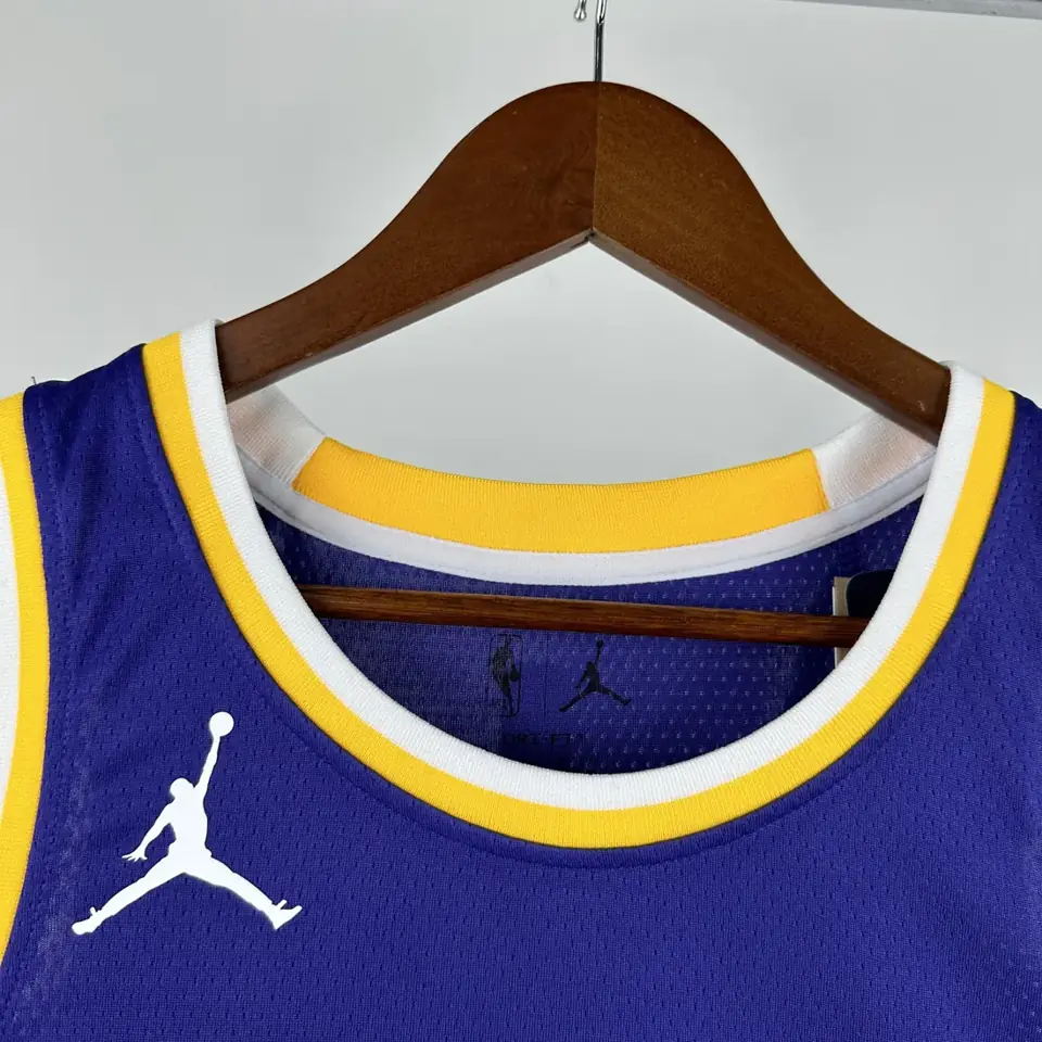Foto 7 de Lakers Jumpman n.º 77 Doncic