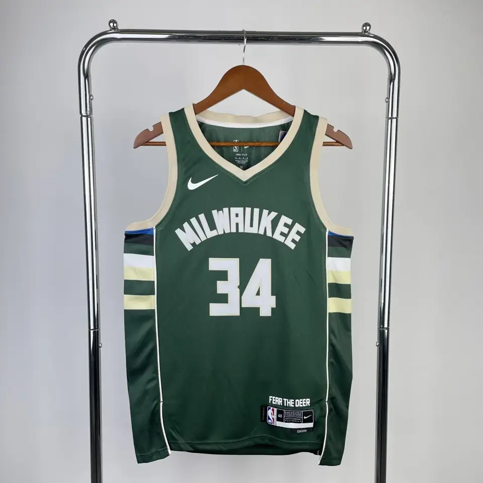 Foto 1 de Temporada 23 Bucks verde Nº 34 Antetokounmpo