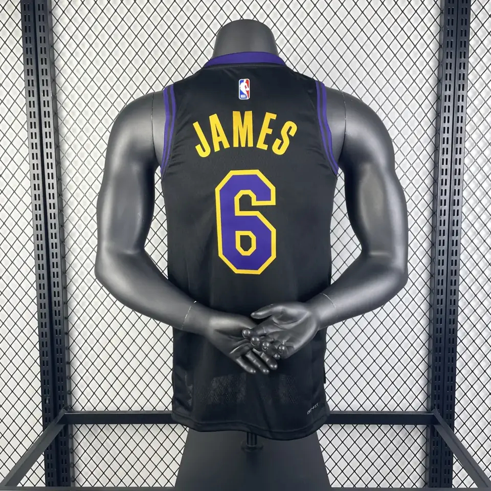 Foto 2 de Camiseta temporada 26 Lakers City Edition número 6 James
