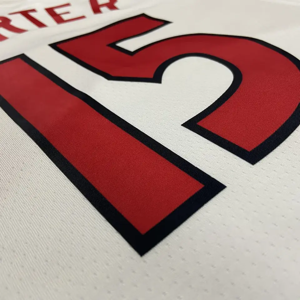 Foto 5 de Temporada 23 Raptors local n.º 15 Carter