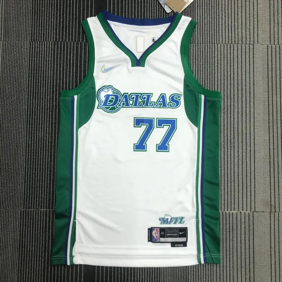 Foto 1 de temporada 22 Mavericks City Edition nº 77 Dončić