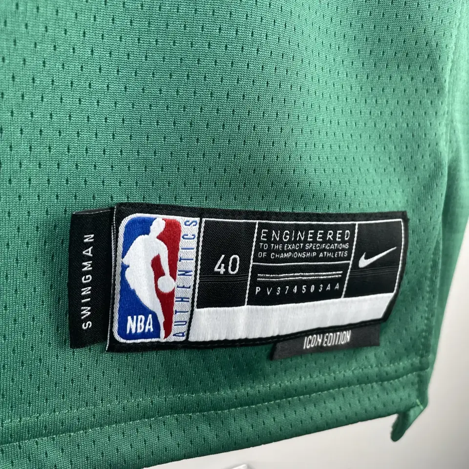 Foto 6 de Temporada 23 Celtics visitante verde número 4 Holiday