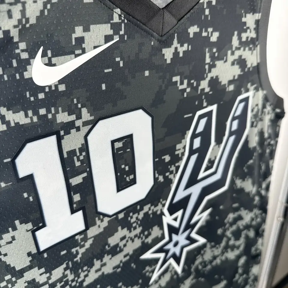 Foto 3 de Spurs camuflaje nº 10 Sochan