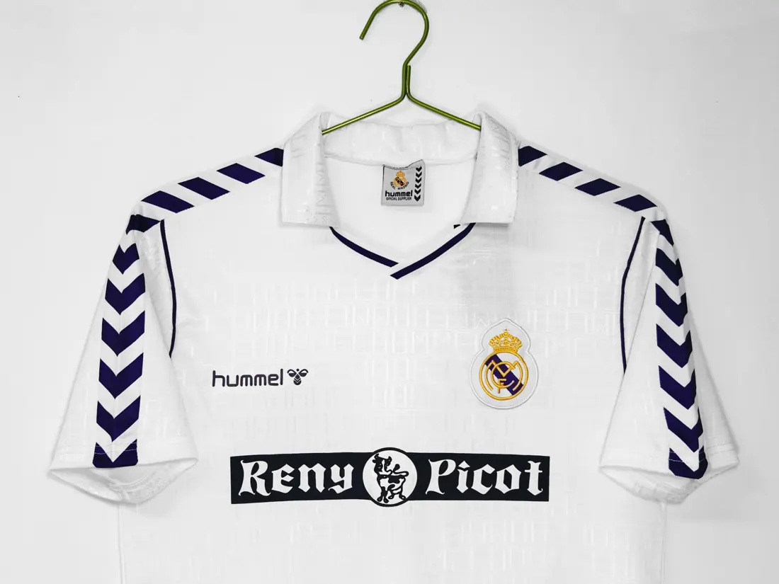 Foto 3 de Temporada 1988/90 Real Madrid local retro 8A