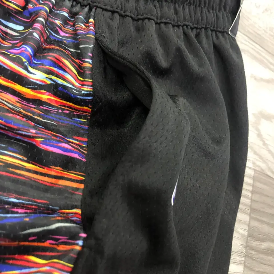 Foto 6 de Temporada 20 Nets pantalones cortos negros edición City (camuflaje)