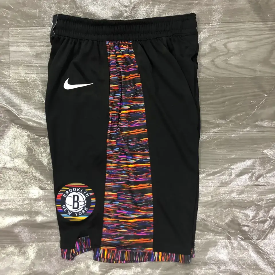 Foto 7 de Temporada 20 Nets pantalones cortos negros edición City (camuflaje)