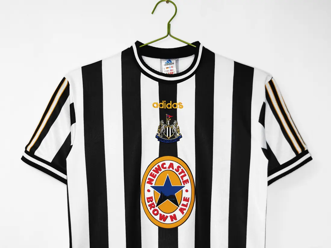 Foto 4 de Temporada 1997/99 Newcastle United local retro 8A