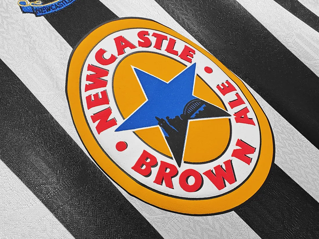 Foto 8 de Temporada 1997/99 Newcastle United local retro 8A