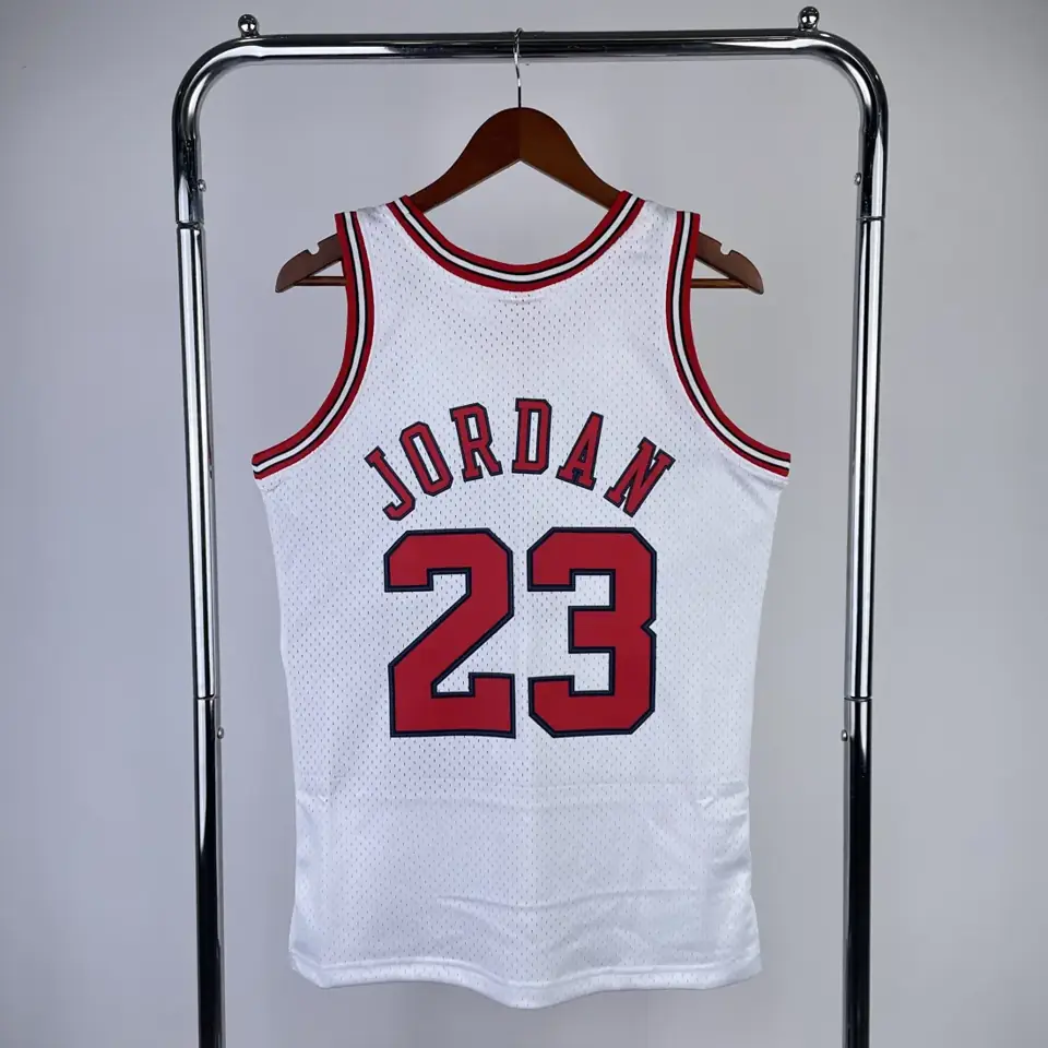 Foto 2 de MN camiseta retro termoimpresa: SW Chicago Bulls temporada 98 color blanco nº23 Jordan