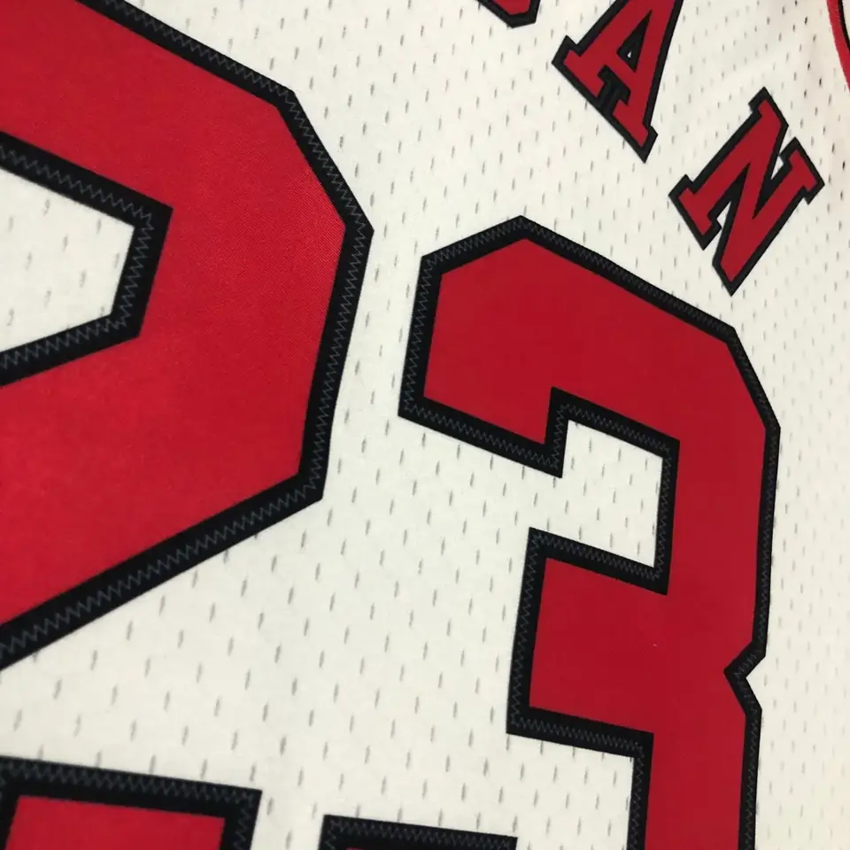Foto 7 de MN camiseta retro termoimpresa: SW Chicago Bulls temporada 98 color blanco nº23 Jordan