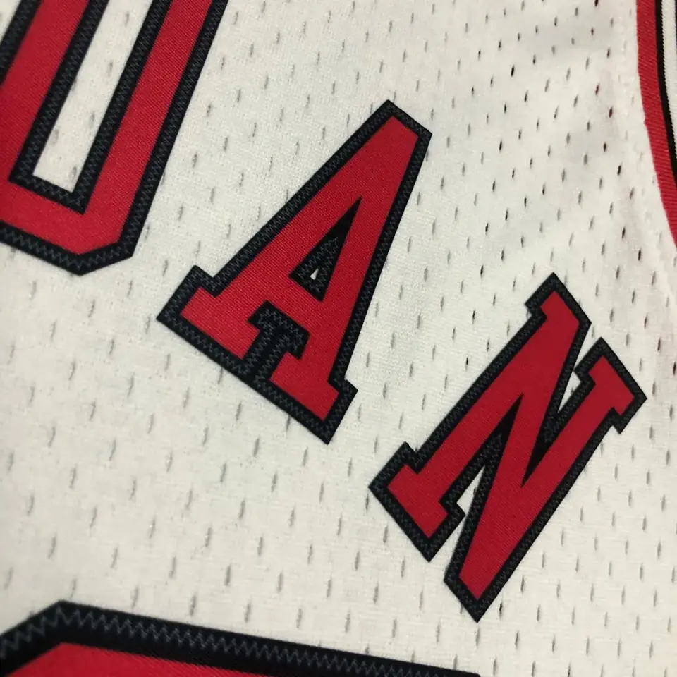 Foto 8 de MN camiseta retro termoimpresa: SW Chicago Bulls temporada 98 color blanco nº23 Jordan