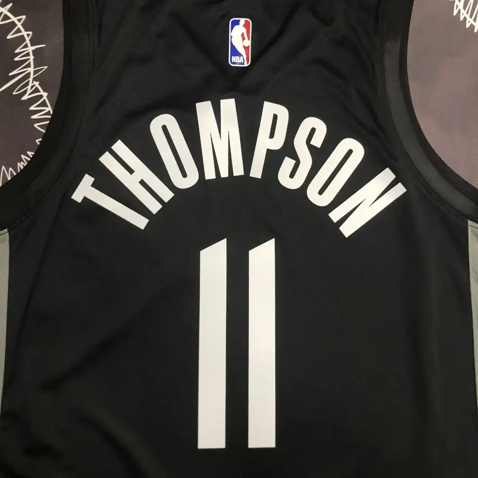 Foto 2 de Temporada 20 Warriors negro y gris número 11 Thompson