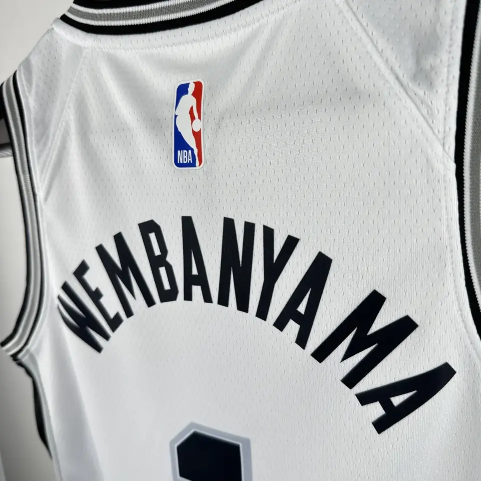Foto 8 de Infantil/juvenil: Spurs negro nº 1 Wembanyama