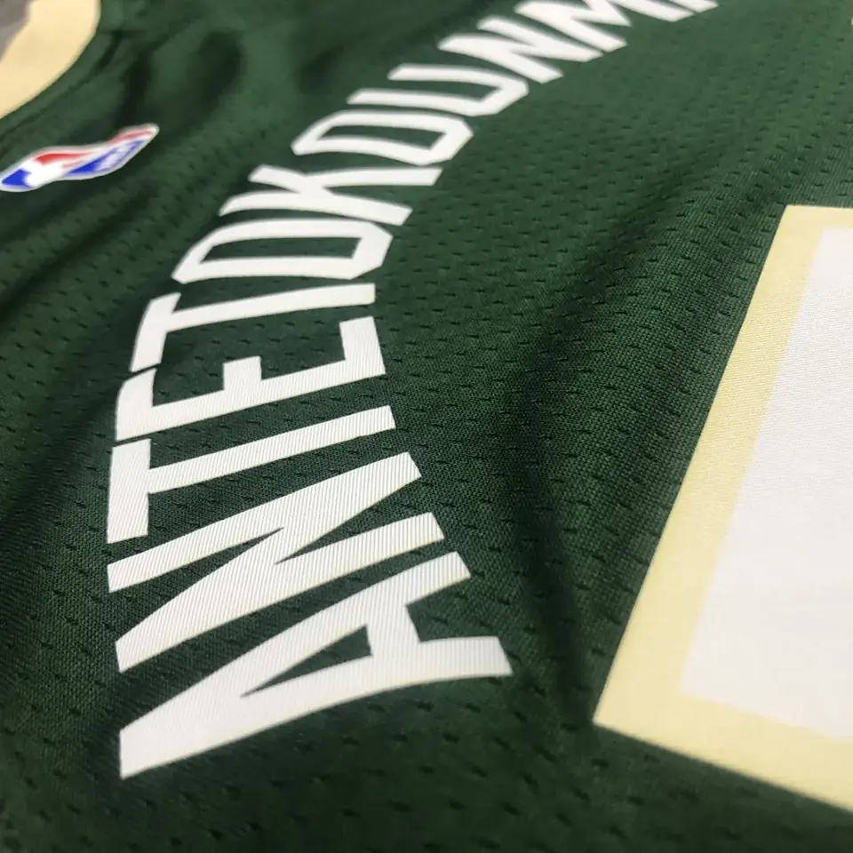Foto 4 de Bucks de Milwaukee, cuello en V, verde, n.º 34 Giannis Antetokounmpo
